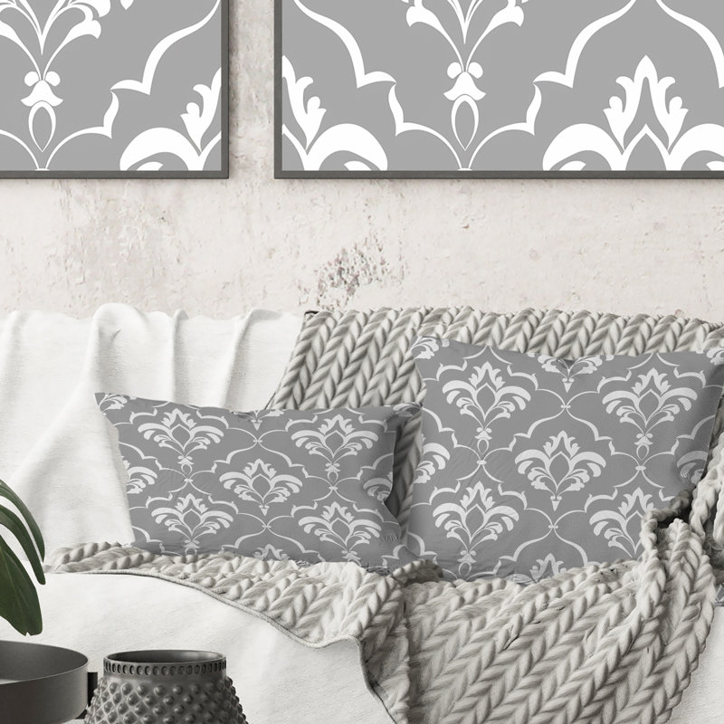 Coussin décoratif gris et blanc quadrilobe Glam I, H 16 po x l 16 po