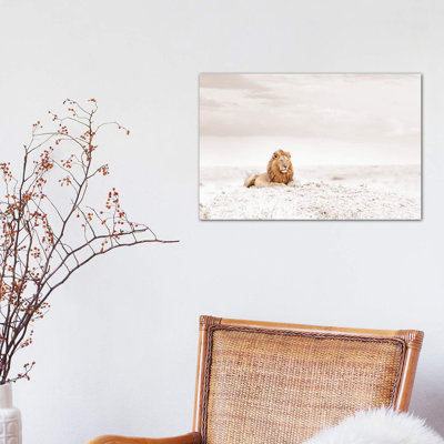" White Lion " by Klaus Tiedge