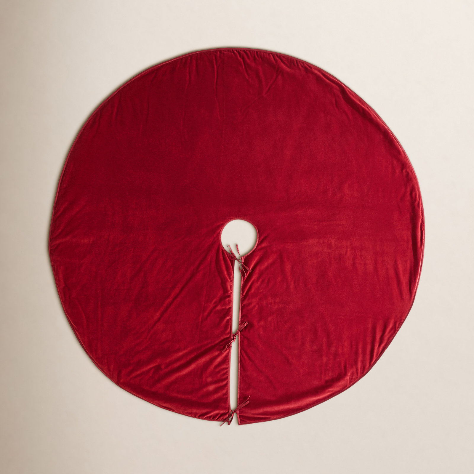 Velvet Tree Skirt, 72" W