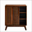Armoire d'appoint en panneau de fibres à densité moyenne durable avec une superbe peinture, parfaite pour le rangement et rehaussant la décoration intérieure.