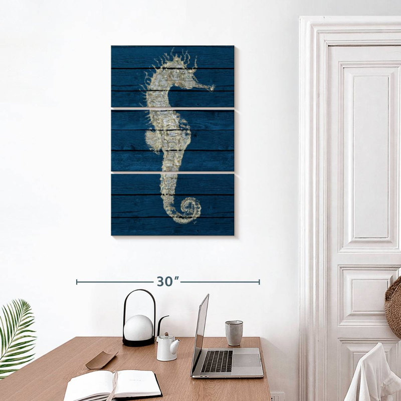 Hippocampe antique Brampt sur bleu I, H 32 po x l 20 po