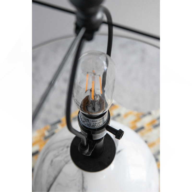 Lampe de table en verre blanc et gris 14 po x 14 po x 23 po