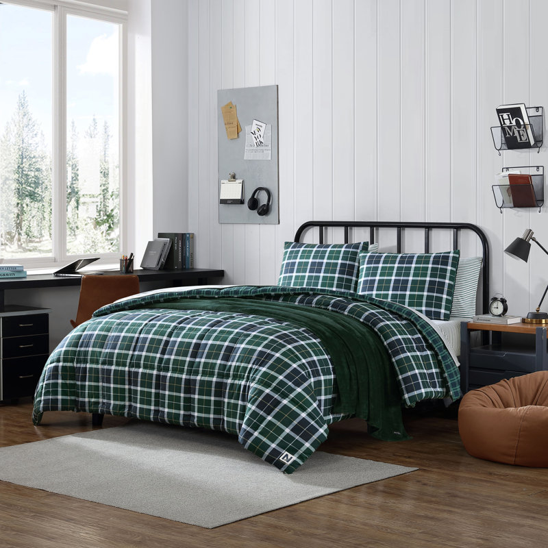 Navy and Green Reversible Microfiber Twin Bedspread Set