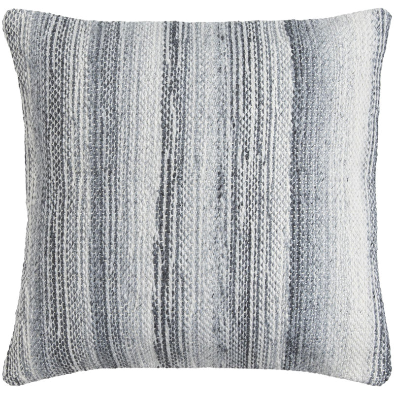 Coussin décoratif réversible intérieur / extérieur Terrain Striped, Gris / noir / crème, H 18 po x l 18 po, polyester