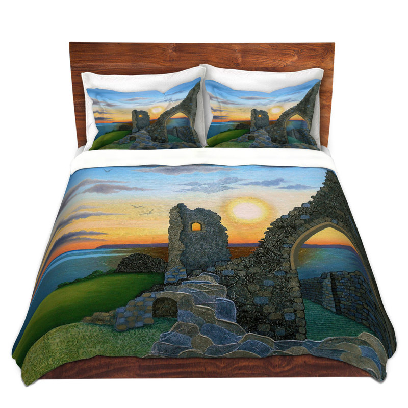Ensemble de housse de couette en microfibre DiaNoche par Jennifer Baird - Sunset Hastings Castle 3