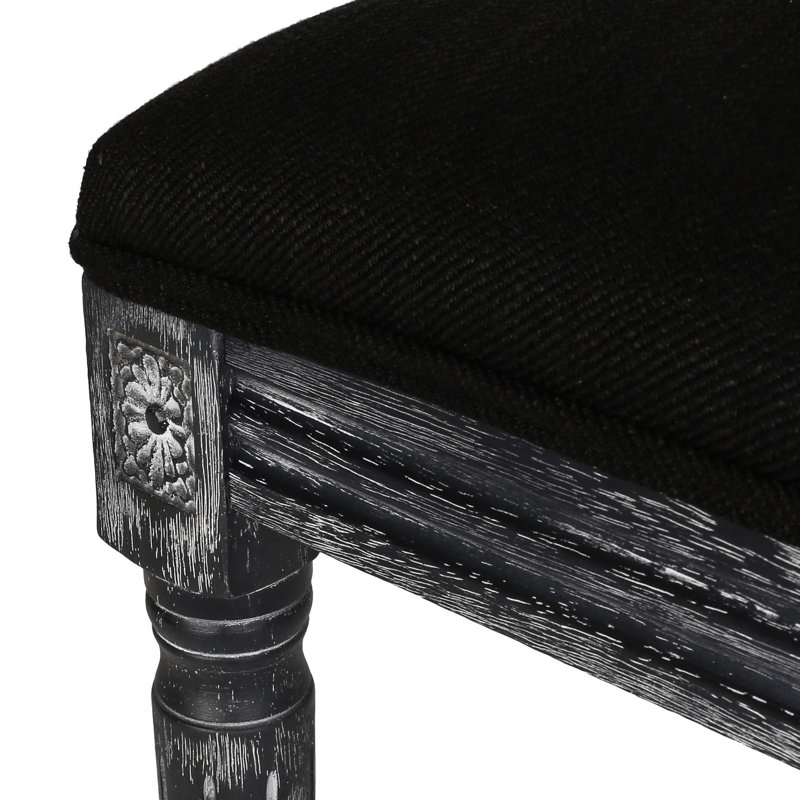 Deux chaises de salle à manger, de style champêtre, revêtues de noir, de pieds rectangulaires et cannelés avec tissu noir (2