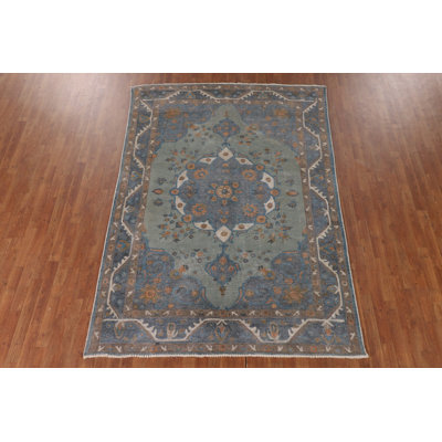Tapis traditionnel délavé surteint 6 x 9