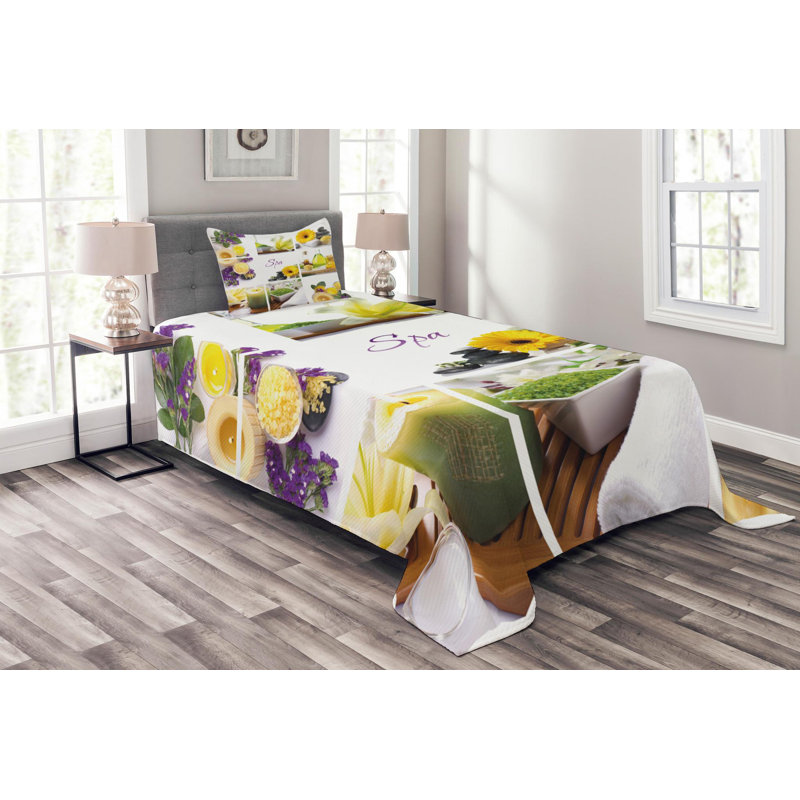 Traditional Polyester Floral Coverlet, Twin Coverlet + 1 Sham
