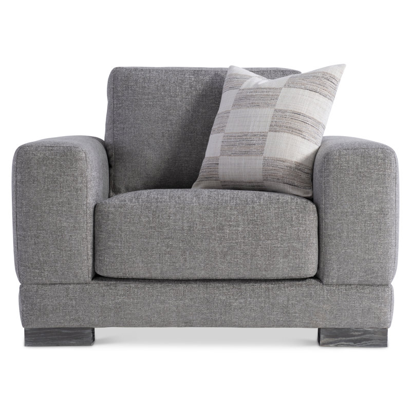 Lars Club Chair