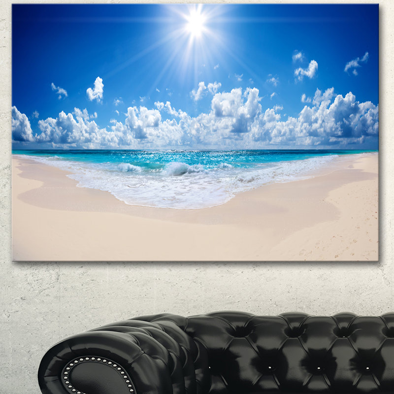 «Beautiful Tropical Beach Panorama», impression, H 28 po x l 60 po x P 1,5 po, Toile tendue