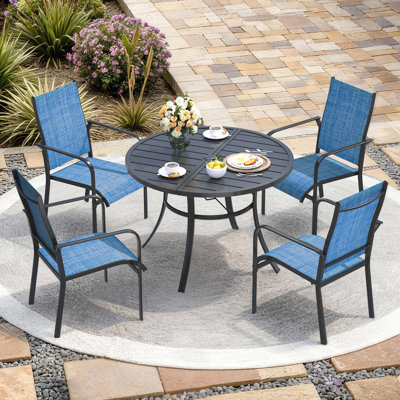 Ensemble de salle à manger de patio 5 pièces, ensemble de table et chaises d'extérieur pour 4, 4 chaises en textilène, 1 table ronde en fer avec trou de parasol réglable, ensemble de mobilier de patio pour terrasse, jardin, pelouse, bord de piscine