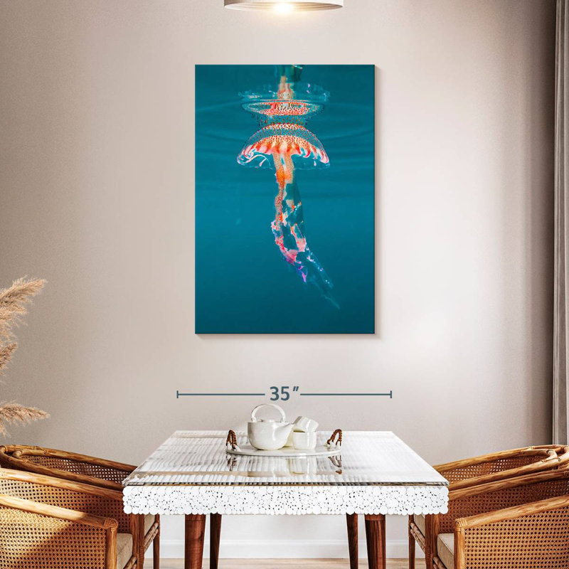 Brampt Jellyfish Under The Surface, H 45 po x l 30 po