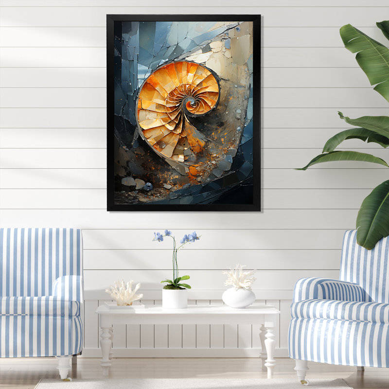 Golden Sea Sheel Spiral sur toile, Cadre simple noir, H 32 po x l 24 po x P 1 po