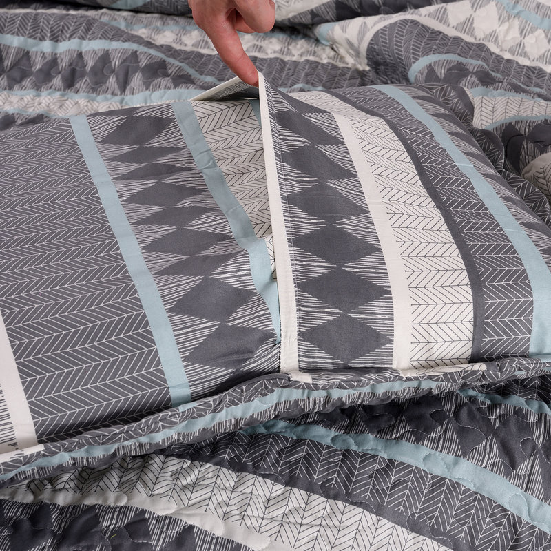 Armadillo Quilt, Queen Quilt + 2 Shams