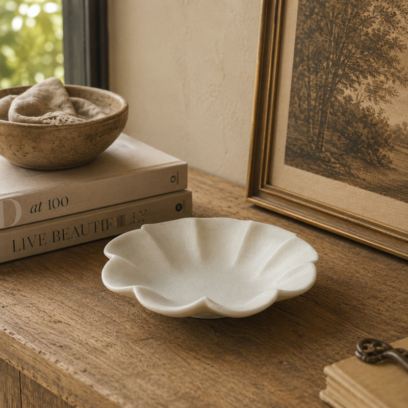 Cole and Grey Polyresin Shell White Large Decorative Bowl