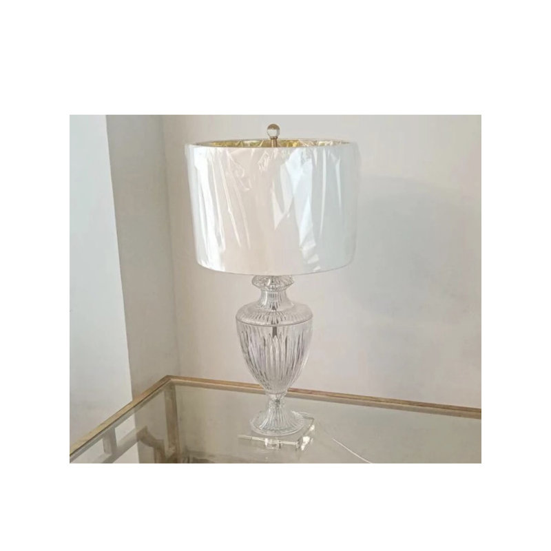 Lampe de table en verre