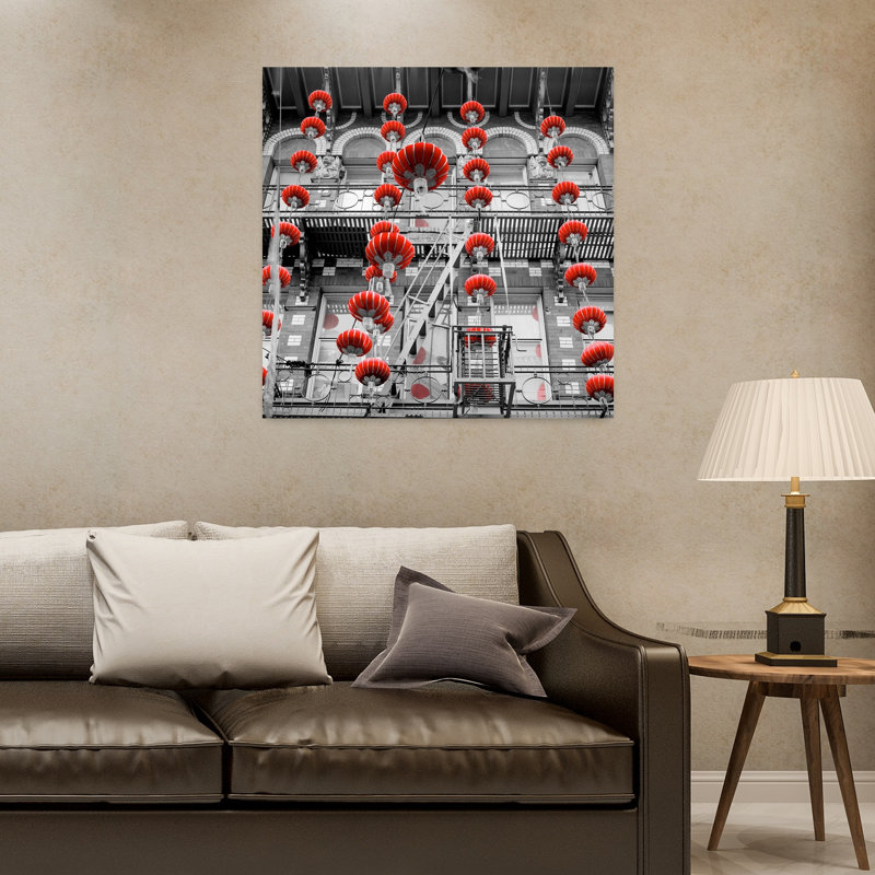 Lanternes rouges, paysage contemporain abstrait, art naturel, H 32 po x l 32 po