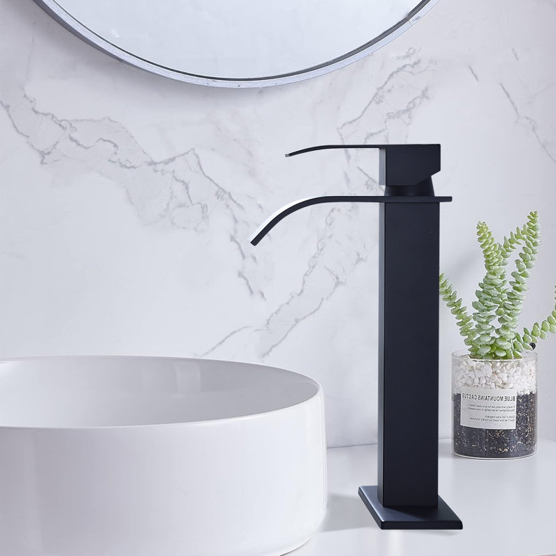 Single-handle Bathroom Faucet with Drain Assembly, Matte Black