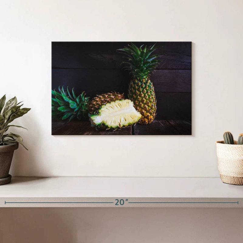 Yarlin Delicious Pineapple, 8" H x 12" W