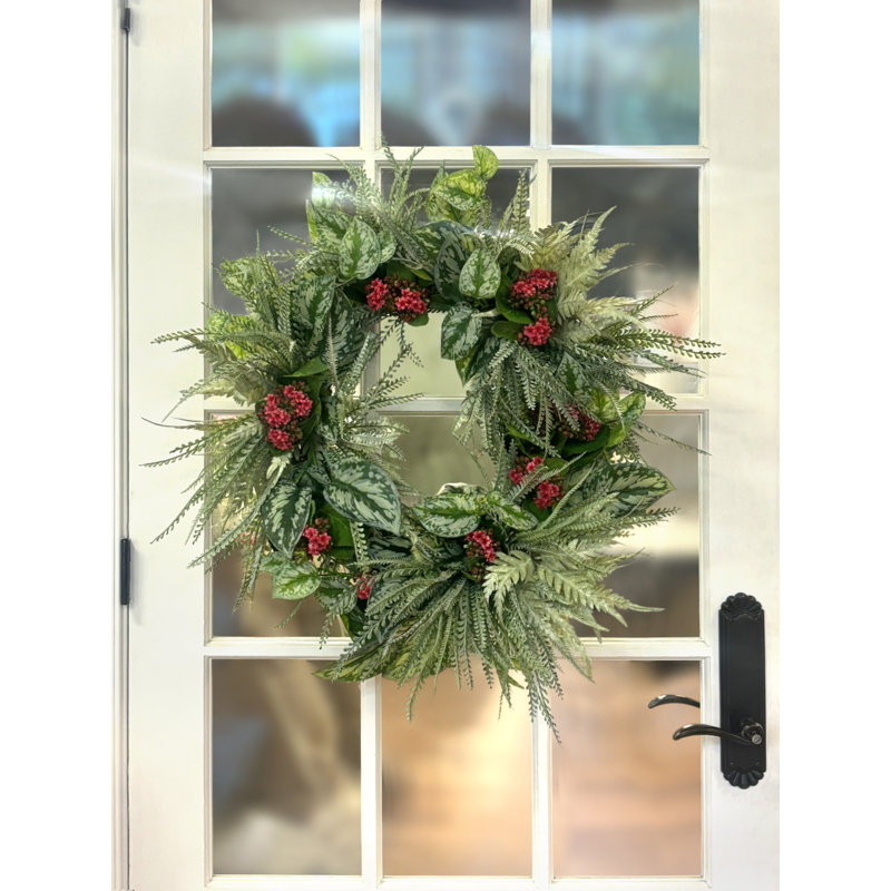 Couronne de 30 po avec fougère et Kalanchoe