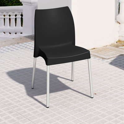 Chaise d'appoint empilable Goguen