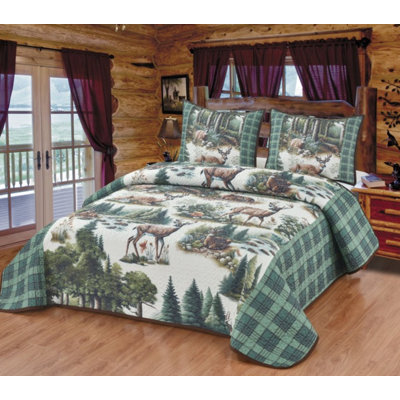 Deer Forest Heaven Queen Quilt Set with 2 Pillow Shams