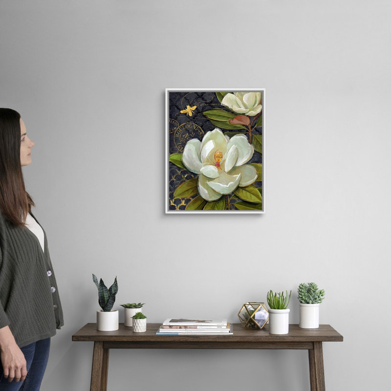 «Heirloom Magnolia» sur toile noire, H 16 po x l 20 po x P 1,75 po, Cadre blanc