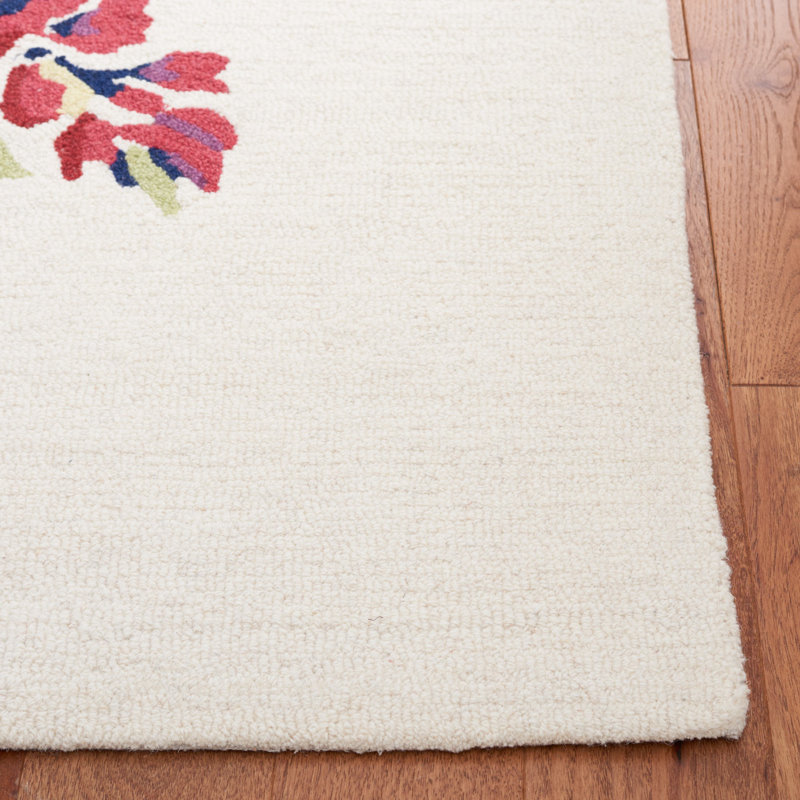 Chelsea Hand Tufted Wool/Cotton Floral Rug in Ivory/Rose, Rectangle 3' x 5'