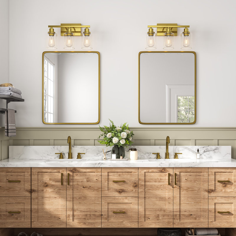 Éclairage pour salle de bain 3 lumières 19,5 po en or brossé avec abat-jour en verre transparent et contre-plaque rectangulaire