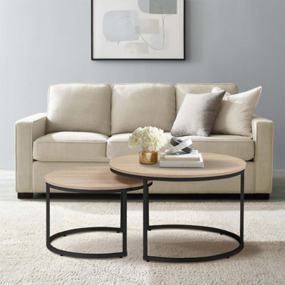 Ensemble de 2 tables gigognes rondes de 31,5 pouces, style industriel moderne, conception peu encombrante, finition bois, utilisation multifonctionnelle