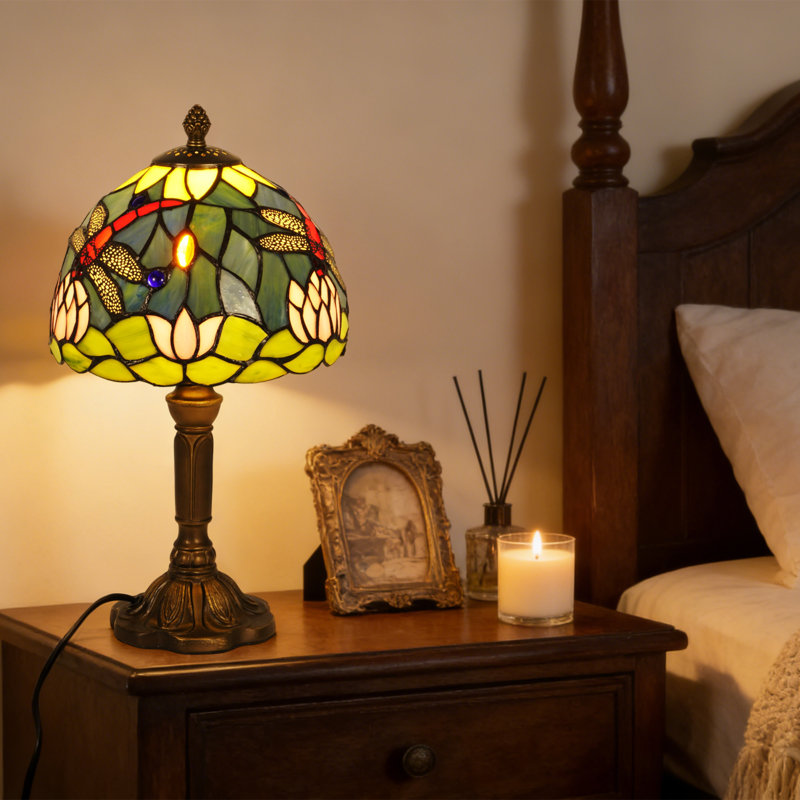 Lampe de table vintage Tiffany avec abat-jour en verre coloré libellule