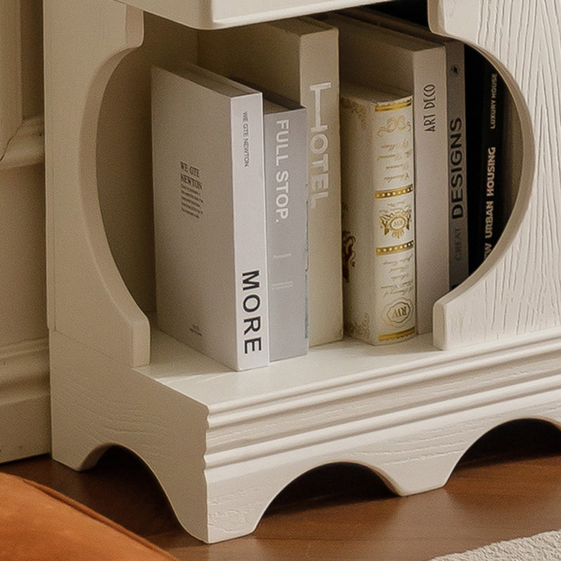 Bibliothèque romantique de style français, (3 tablettes) H 47,24 po x l 31,5 po x P 12,4 po