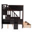 Lits de rangement, lits superposés en bois (un lit simple au-dessus d'un lit double), maison moderne et peu encombrante