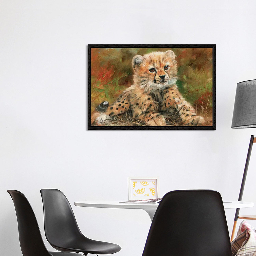 Cheetah Cub Laying Down von David Stribbling - Galerie-umwickelte Leinwand Giclée auf Leinwand