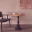 Table d'appoint en bois de style vintage avec table basse de style champêtre et petite table basse moderne convenant à un salon, un restaurant et une chambre d'hôte.