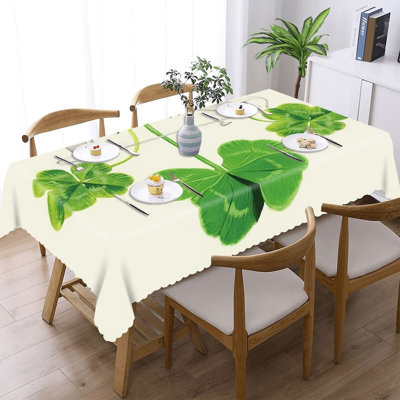 Tapis vert trèfle à quatre feuilles avec bords ondulés, chalet des Fêtes, cour de ferme, 60 po x 120 po