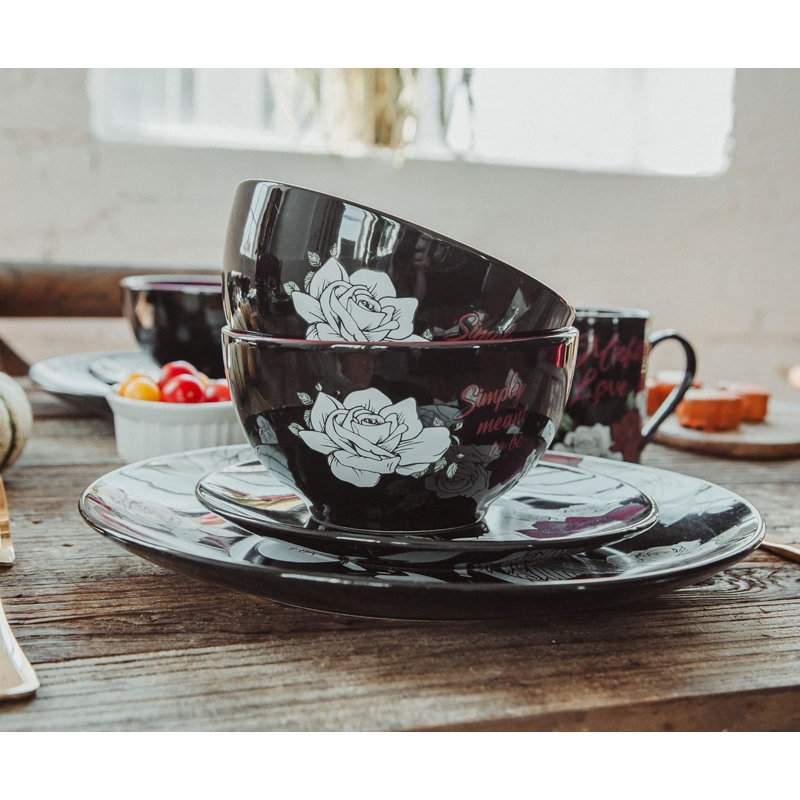 Ukonic Dinnerware Set - Service for 4