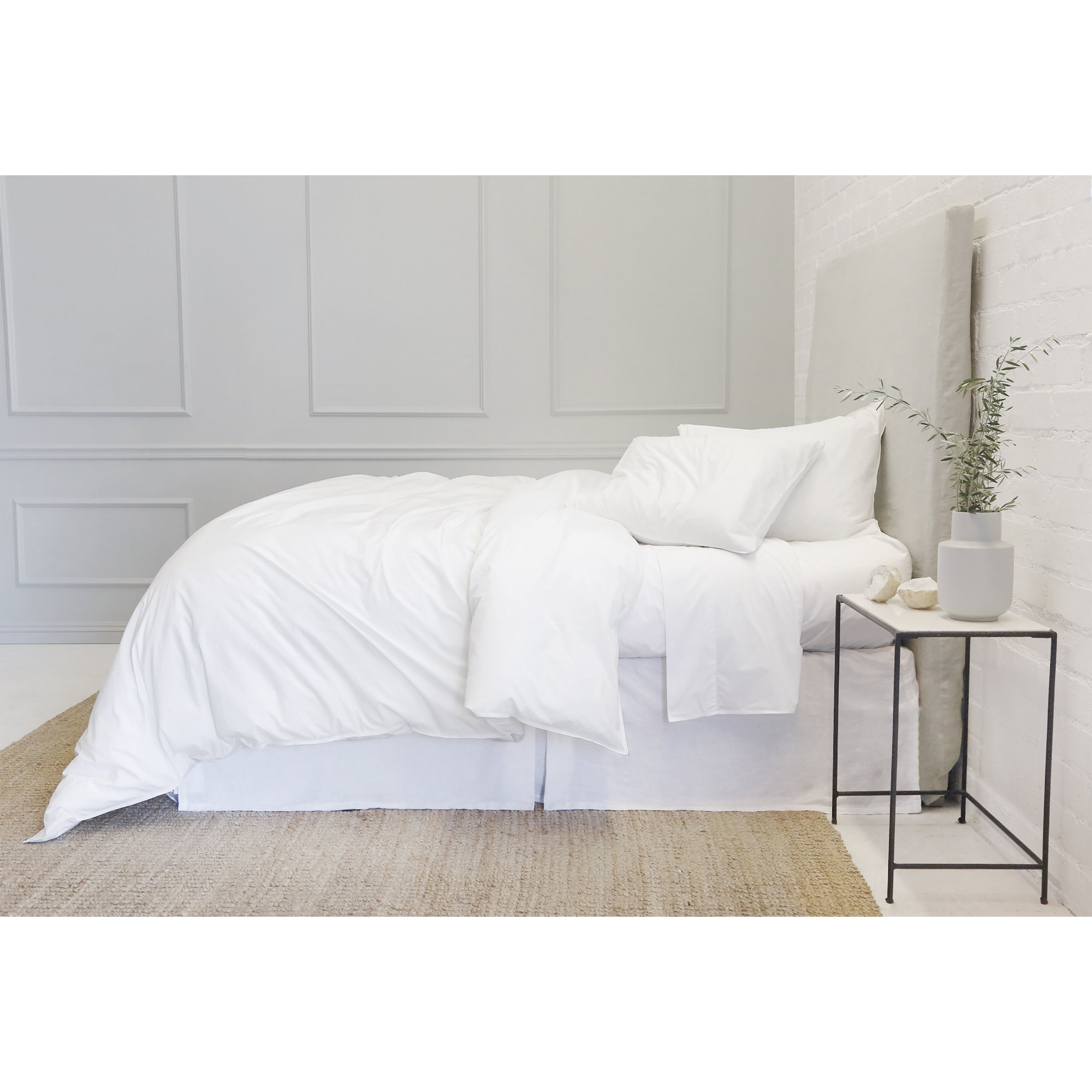Parker 300 TC Modern & Contemporary Duvet Cover Set, Twin Duvet Cover + 1 Standard Sham, Percale, White