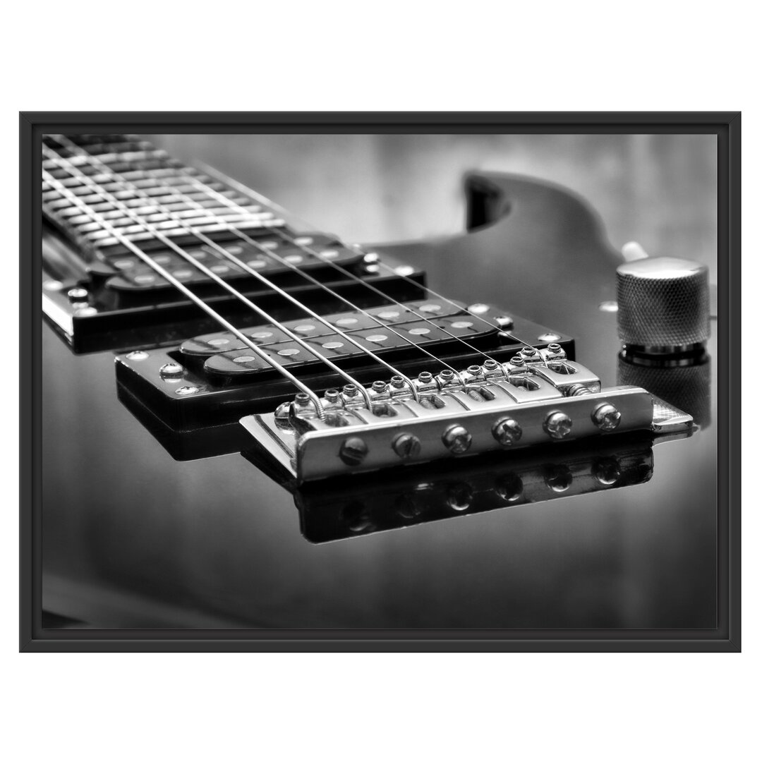 Gerahmtes Wandbild Black E-Guitar