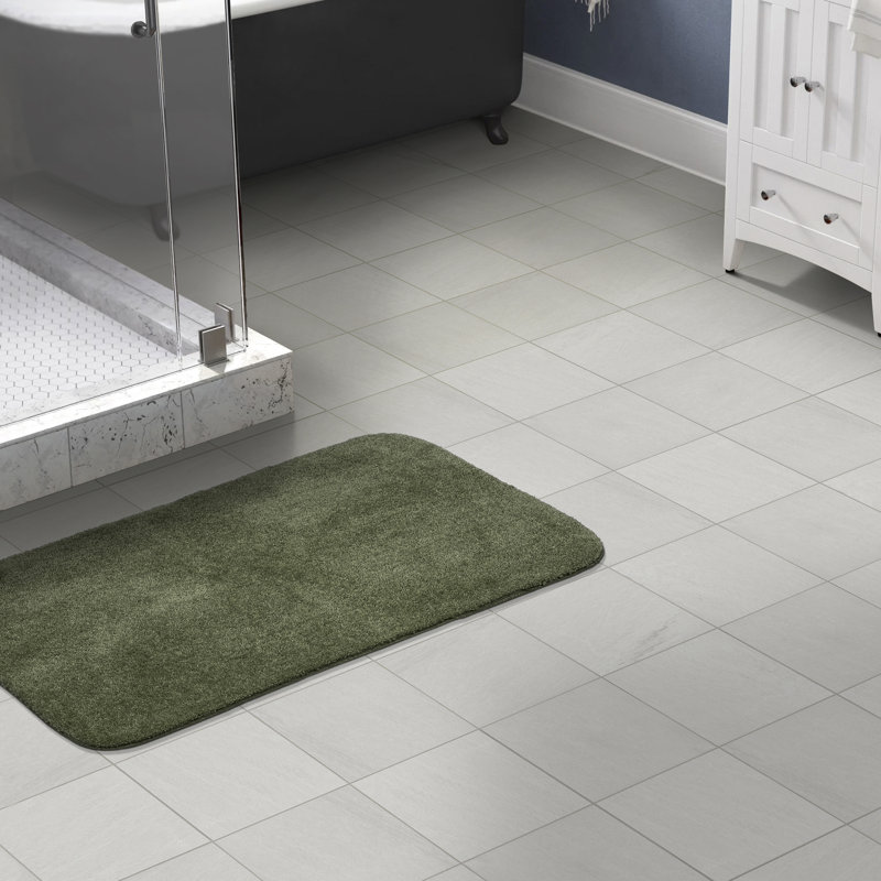Mccluney Soft Nylon Machine Washable Non- Slip Bath Rug/Mat, Deep Fern, 30" W x 50" L