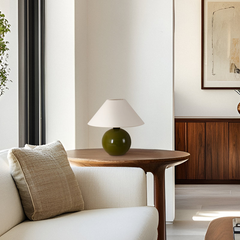 Lampe de table à DEL 11 po avec base ronde vert olive Fiona, Vert