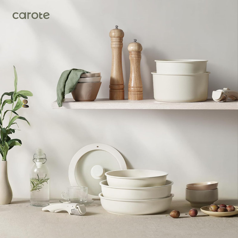 CAROTE 18-Piece Nonstick Cookware Set with Detachable Handle, White