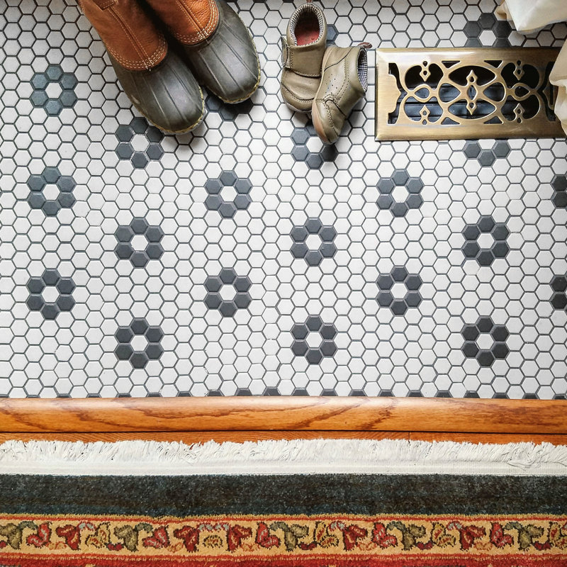 Gotham 1" Hex White with Black Flower 10-1/4" x 11-3/4" Porcelain Mosaic Tile