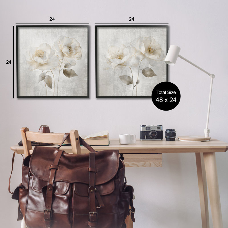 Ensemble de 2 giclées encadrées Soft Chic Roses, design par Irene Weisz, Giclée encadrée noir minuit, H 24 po x l 24 po