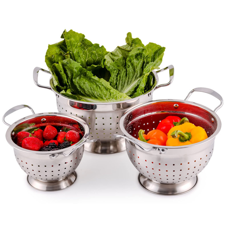 OVENTE Premium Stainless Steel Colander with Comfortable Large Handles, 1.5, 3, 5 Quarts Essential Kitchen Strainer for Draining Spaghetti Pasta, Rinsing Vegetables or Fruits, Silver C46263S
