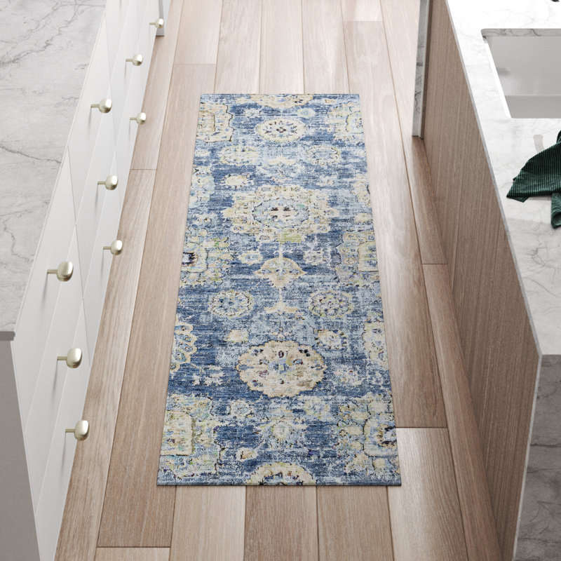 Blaire Floral Indoor / Outdoor Rug, Runner 2'3" x 7'6"