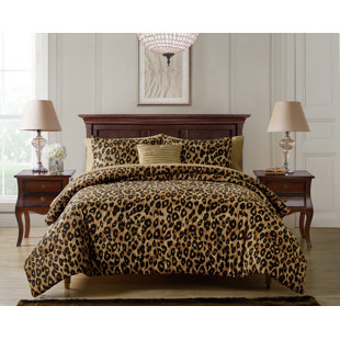 Cheetah Reversible Bed-in-a-Bag Comforter Set