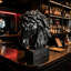 Sculpture tête de cheval rustique avec base, buste de cheval en résine de texture bois rétro pour décor de style campagnard