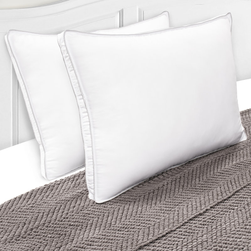 Polyester Hypoallergenic Gusset Medium Support Pillow, Queen