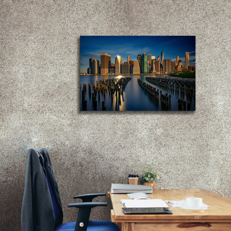 «Manhattan Sparkle» par Rick Berk, art mural sur toile, H 26 po x l 40 po x P 1,5 po